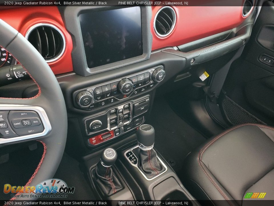 Controls of 2020 Jeep Gladiator Rubicon 4x4 Photo #10