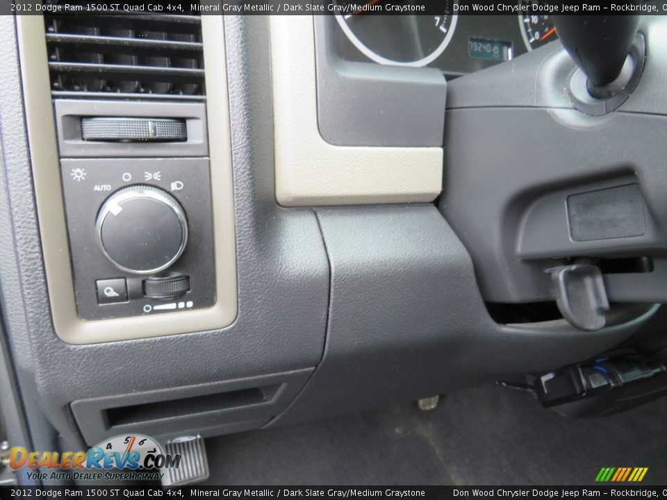 2012 Dodge Ram 1500 ST Quad Cab 4x4 Mineral Gray Metallic / Dark Slate Gray/Medium Graystone Photo #18