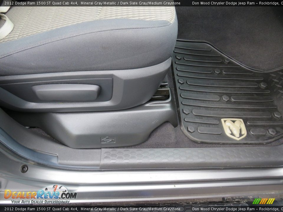 2012 Dodge Ram 1500 ST Quad Cab 4x4 Mineral Gray Metallic / Dark Slate Gray/Medium Graystone Photo #28