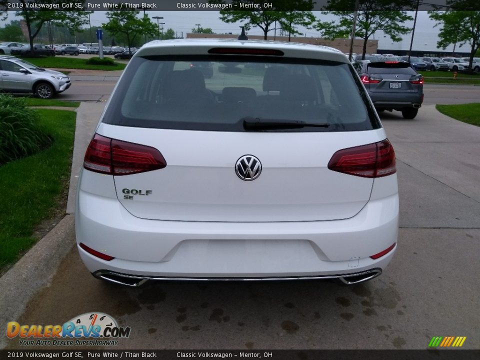 2019 Volkswagen Golf SE Logo Photo #5