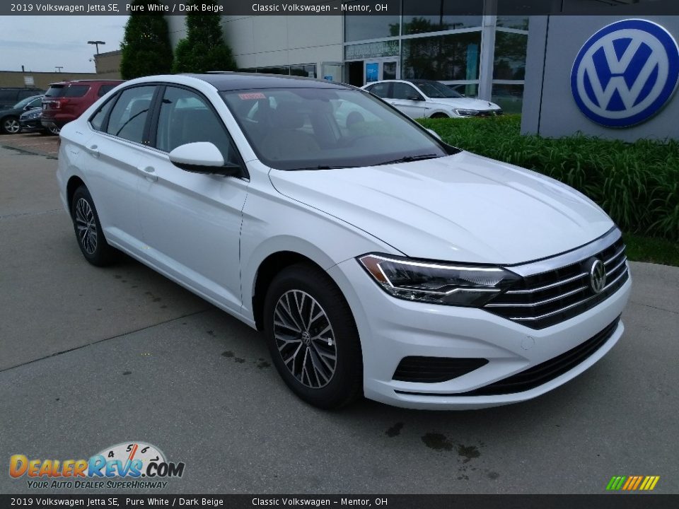 2019 Volkswagen Jetta SE Pure White / Dark Beige Photo #1