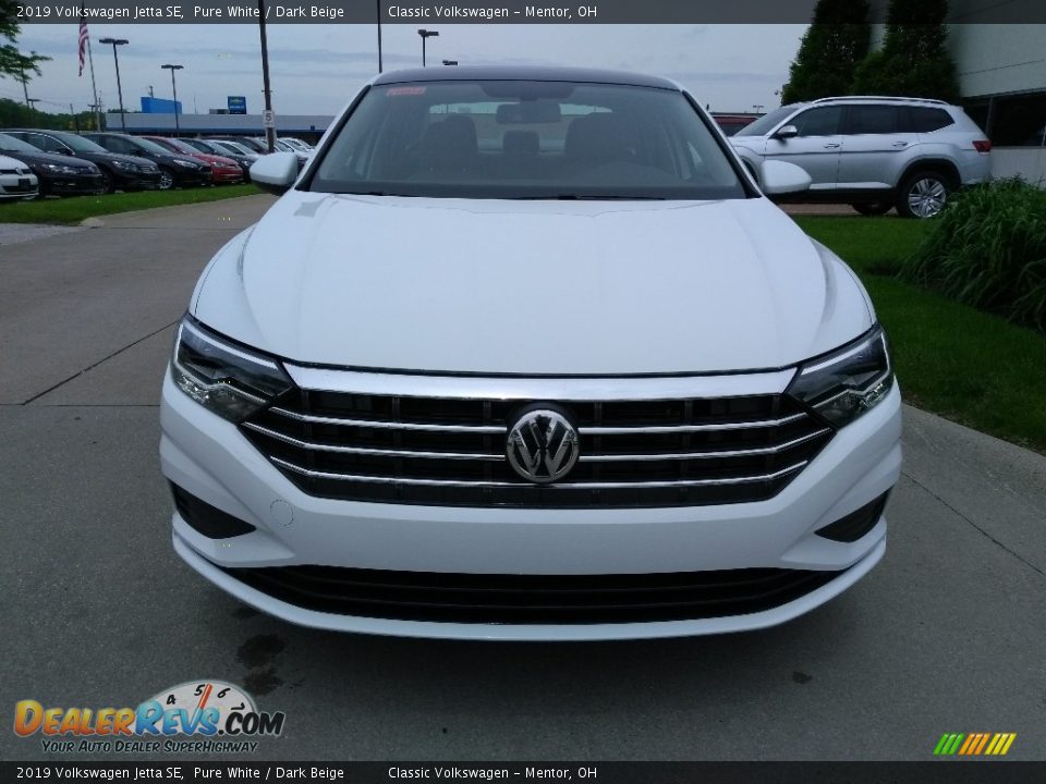 2019 Volkswagen Jetta SE Pure White / Dark Beige Photo #2