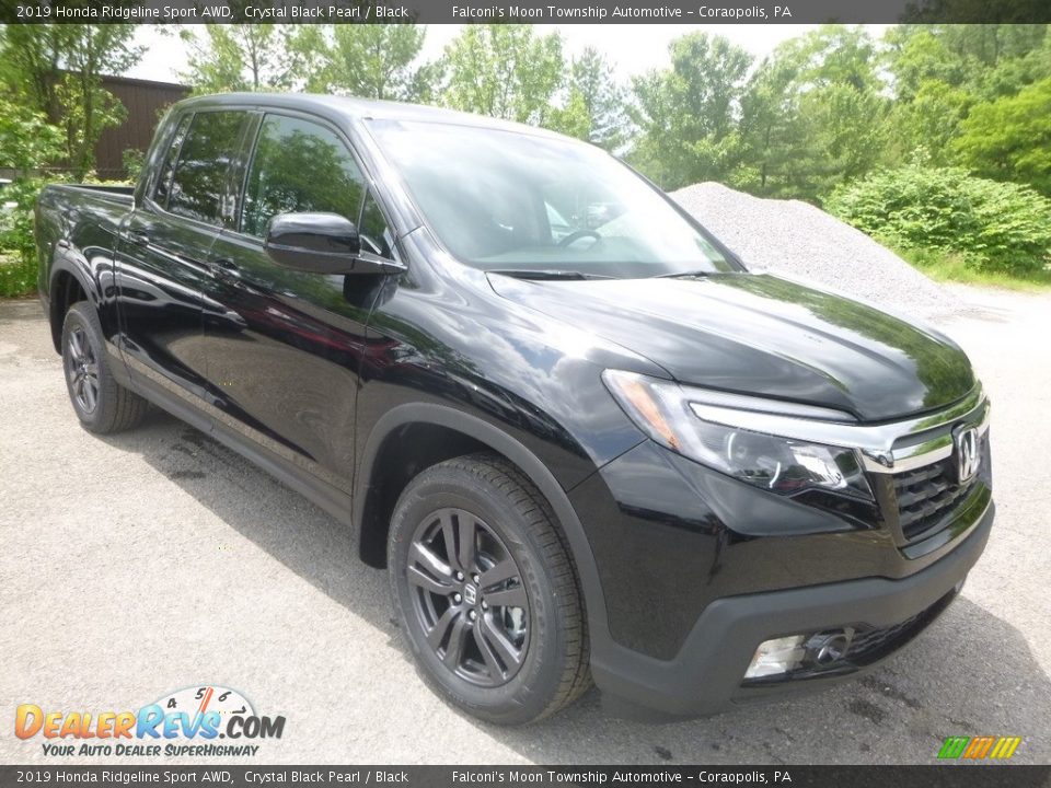 Front 3/4 View of 2019 Honda Ridgeline Sport AWD Photo #6