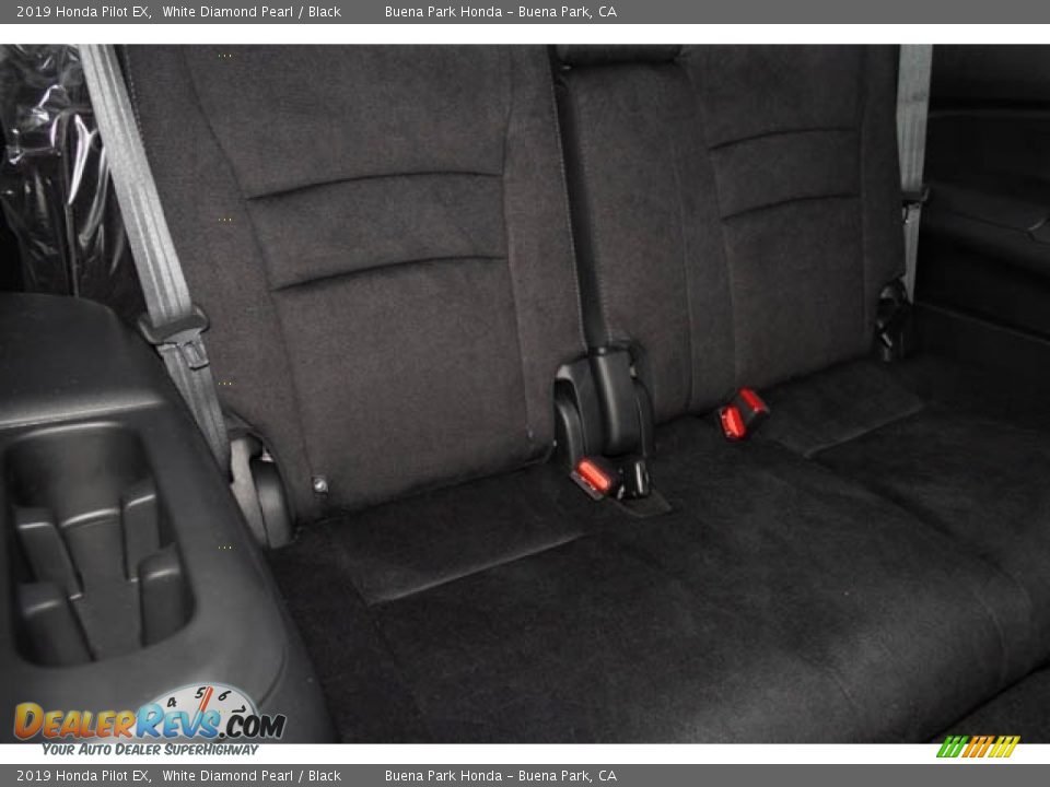 2019 Honda Pilot EX White Diamond Pearl / Black Photo #29