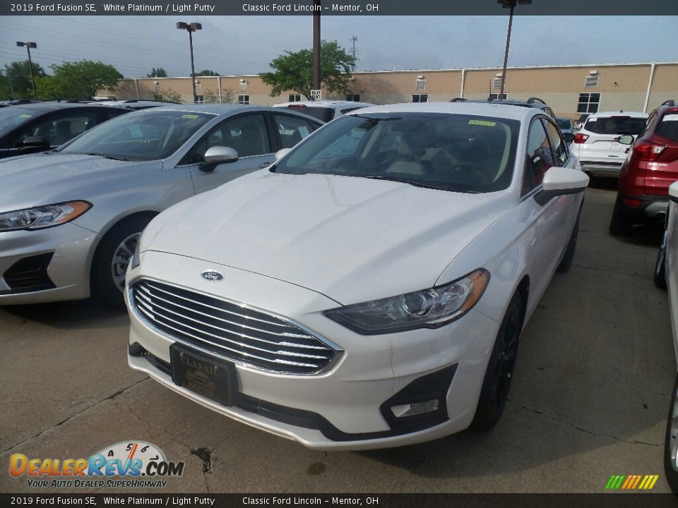 2019 Ford Fusion SE White Platinum / Light Putty Photo #1