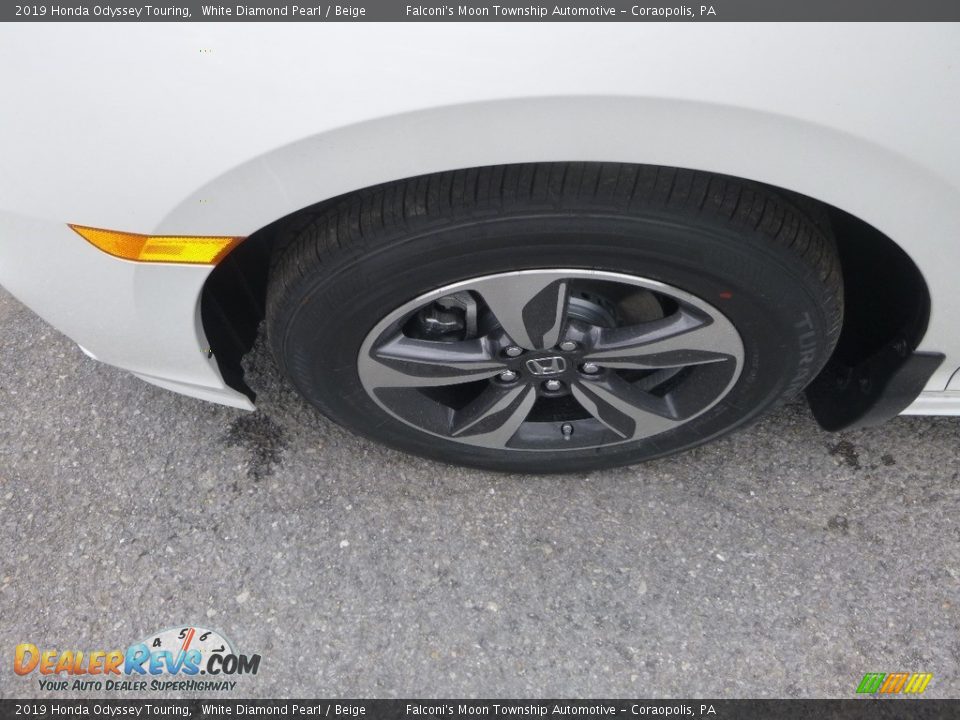 2019 Honda Odyssey Touring White Diamond Pearl / Beige Photo #7