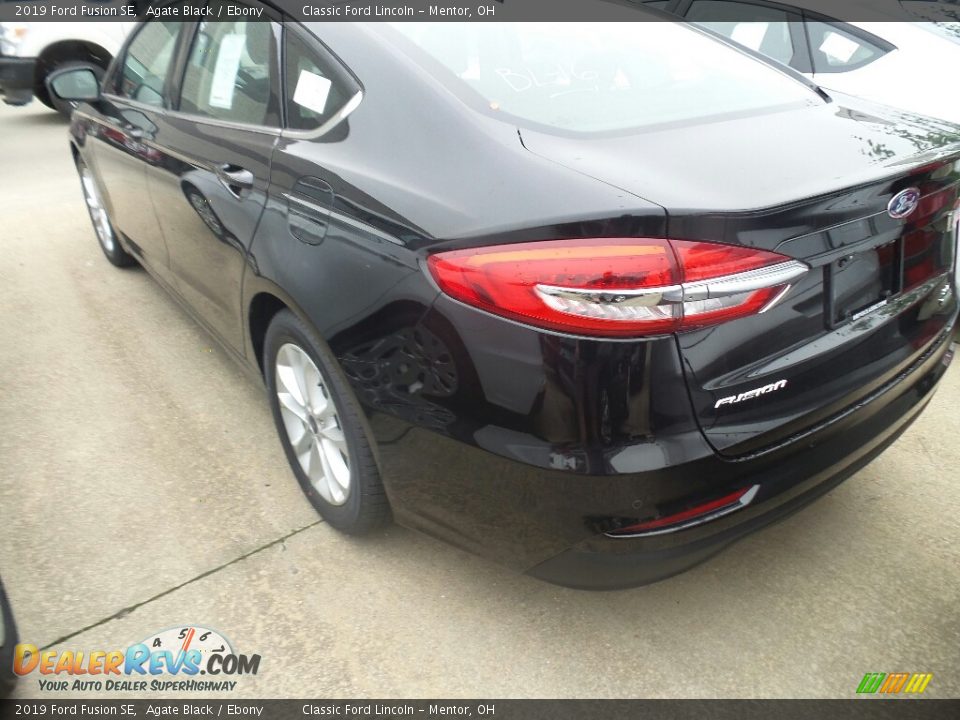 2019 Ford Fusion SE Agate Black / Ebony Photo #3