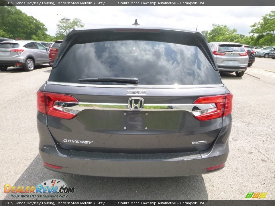 2019 Honda Odyssey Touring Modern Steel Metallic / Gray Photo #3