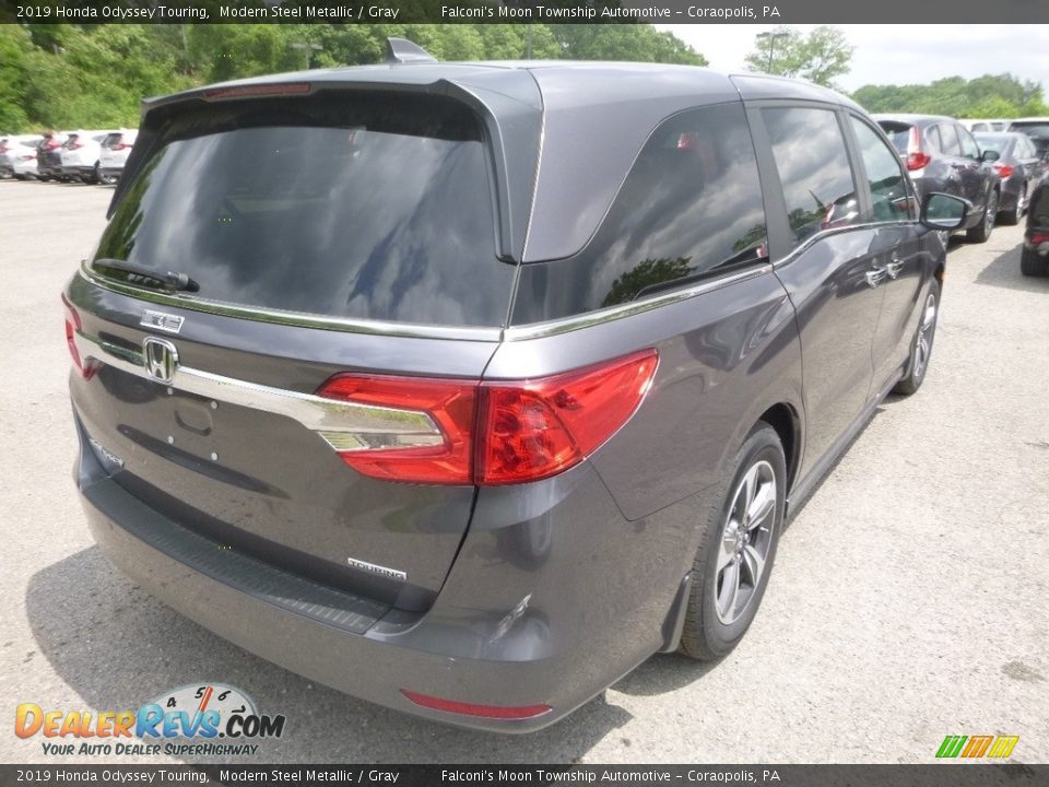 2019 Honda Odyssey Touring Modern Steel Metallic / Gray Photo #4