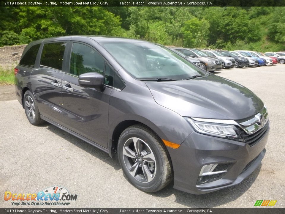 2019 Honda Odyssey Touring Modern Steel Metallic / Gray Photo #5