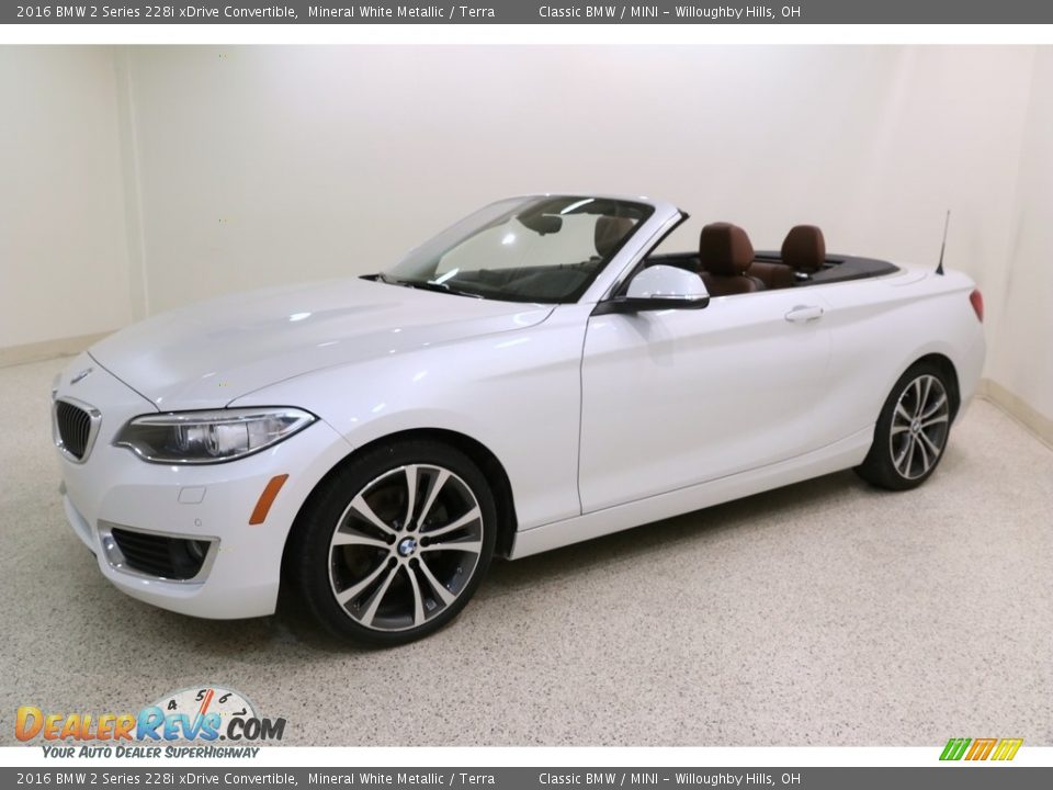 2016 BMW 2 Series 228i xDrive Convertible Mineral White Metallic / Terra Photo #4