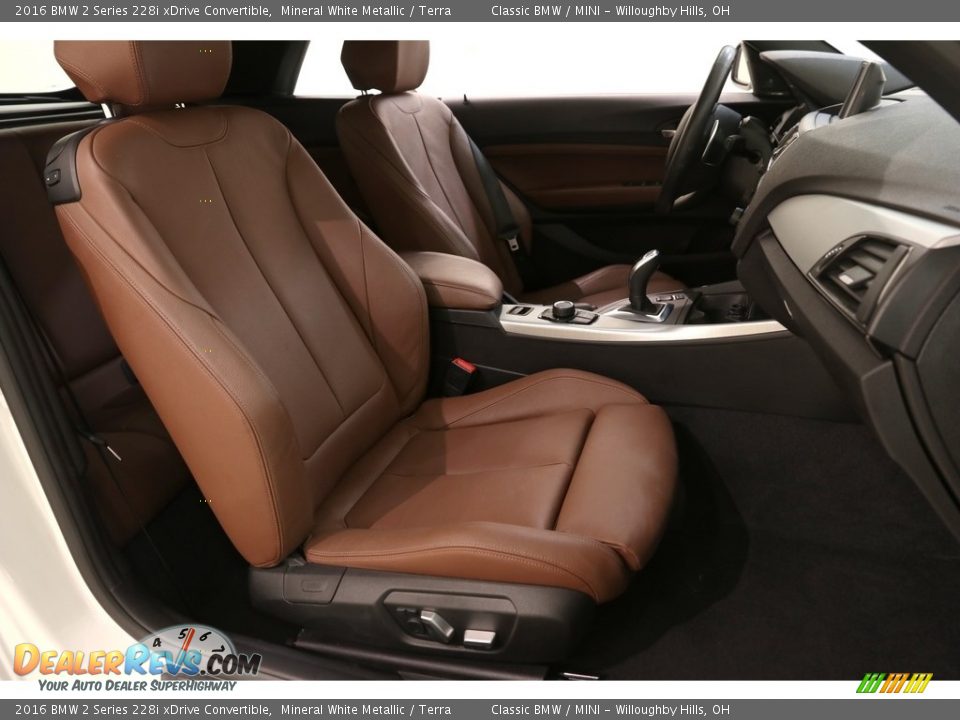 2016 BMW 2 Series 228i xDrive Convertible Mineral White Metallic / Terra Photo #21