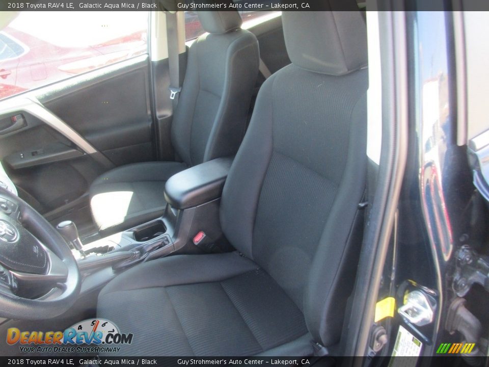 2018 Toyota RAV4 LE Galactic Aqua Mica / Black Photo #8