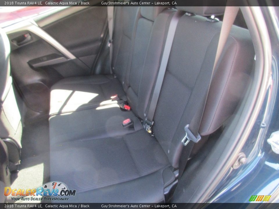 2018 Toyota RAV4 LE Galactic Aqua Mica / Black Photo #9