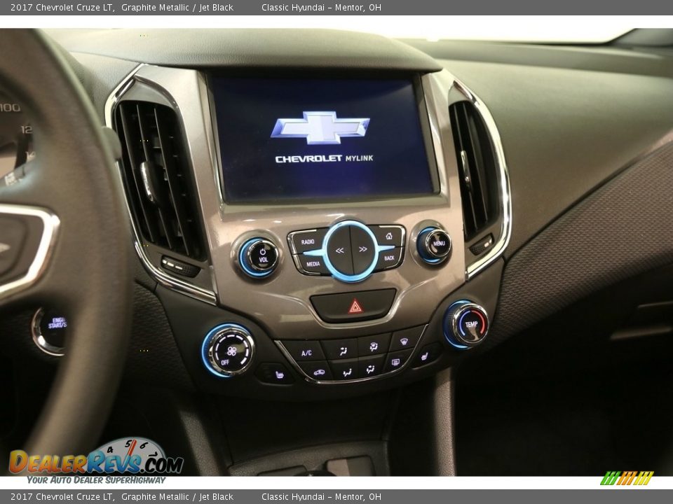 2017 Chevrolet Cruze LT Graphite Metallic / Jet Black Photo #9