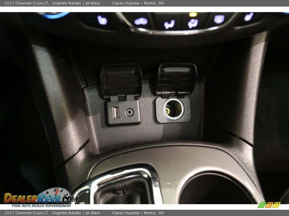 2017 Chevrolet Cruze LT Graphite Metallic / Jet Black Photo #15