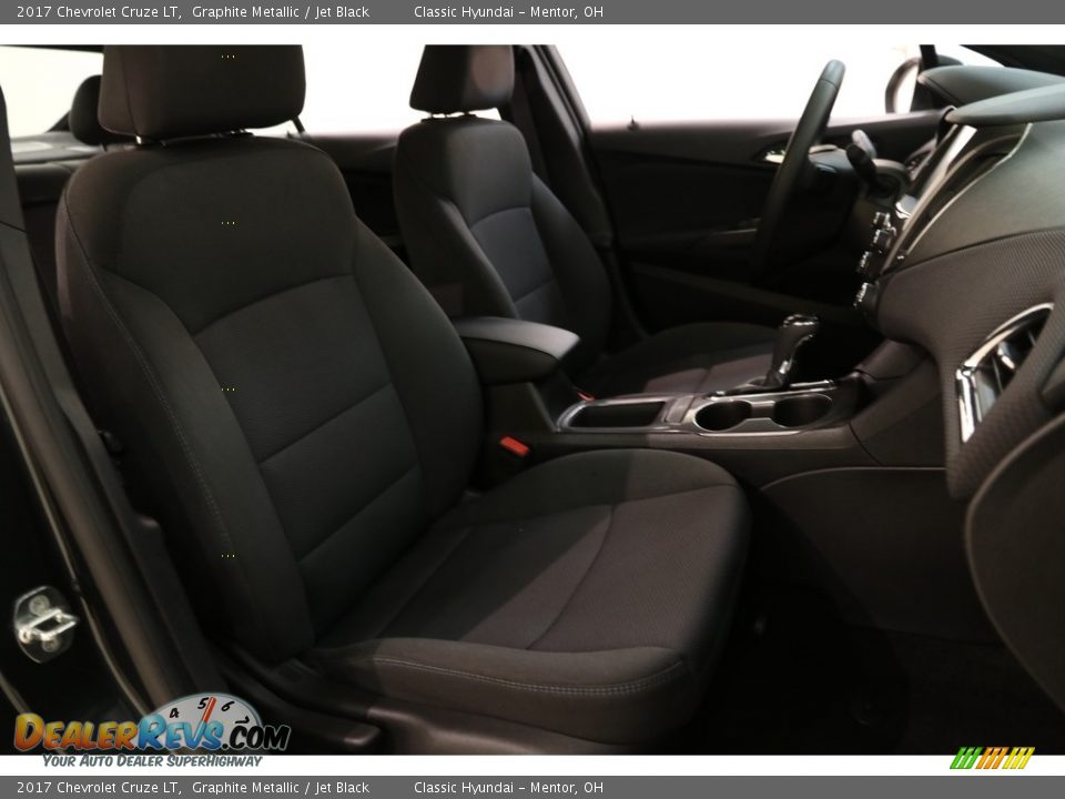 2017 Chevrolet Cruze LT Graphite Metallic / Jet Black Photo #16