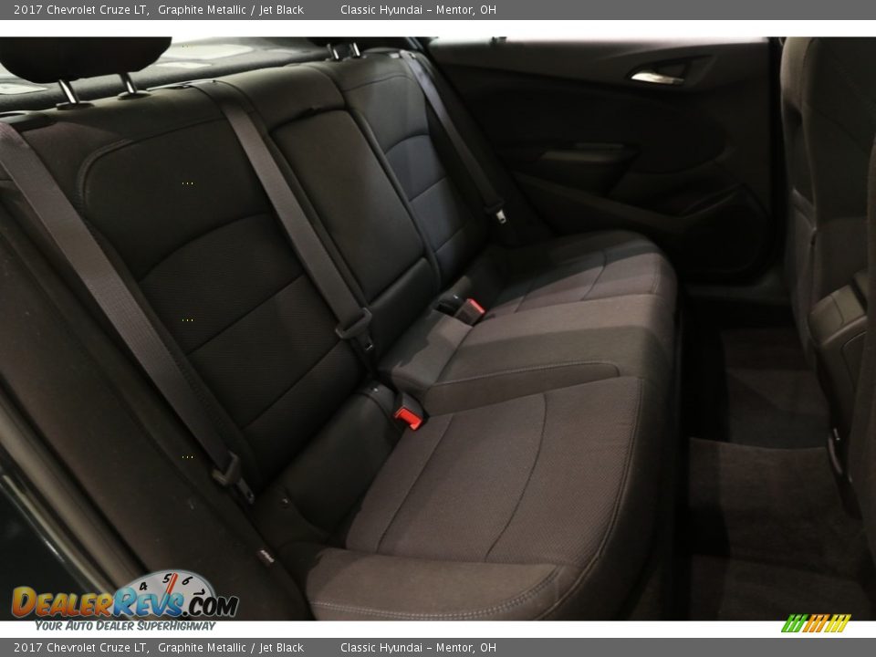 2017 Chevrolet Cruze LT Graphite Metallic / Jet Black Photo #17