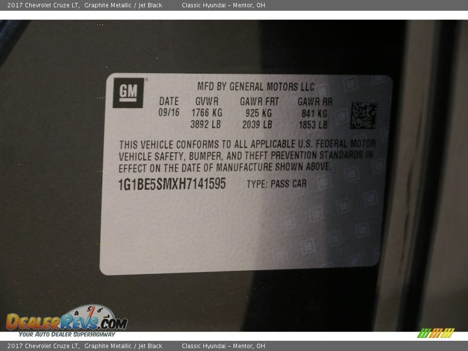2017 Chevrolet Cruze LT Graphite Metallic / Jet Black Photo #21
