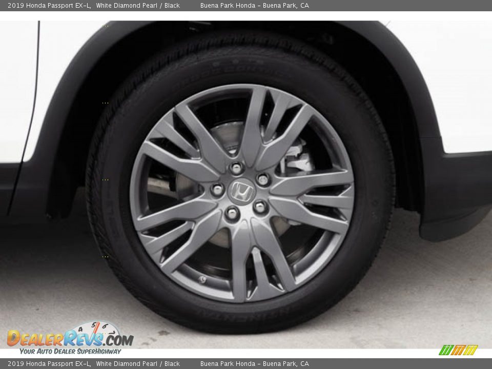 2019 Honda Passport EX-L White Diamond Pearl / Black Photo #11