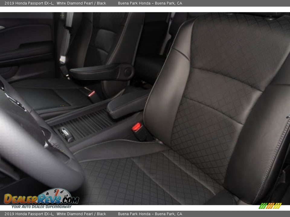 2019 Honda Passport EX-L White Diamond Pearl / Black Photo #24
