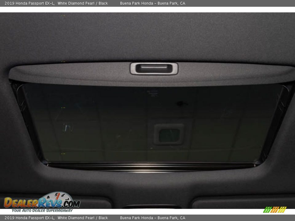 2019 Honda Passport EX-L White Diamond Pearl / Black Photo #25