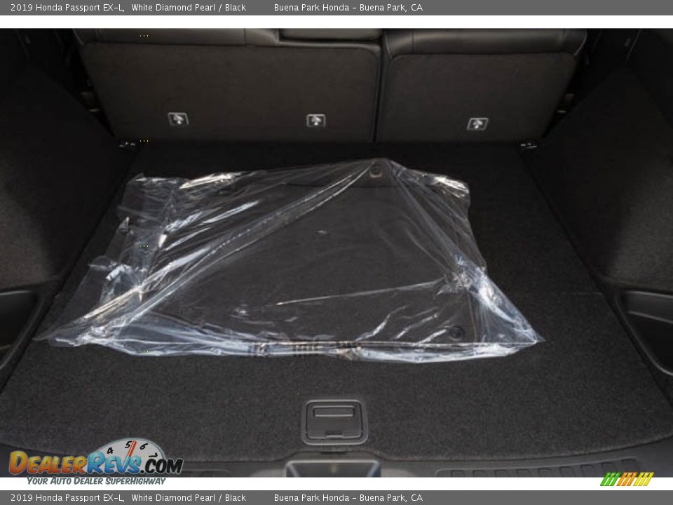 2019 Honda Passport EX-L White Diamond Pearl / Black Photo #27