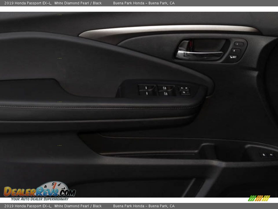 2019 Honda Passport EX-L White Diamond Pearl / Black Photo #33