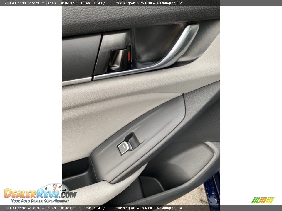 2019 Honda Accord LX Sedan Obsidian Blue Pearl / Gray Photo #17