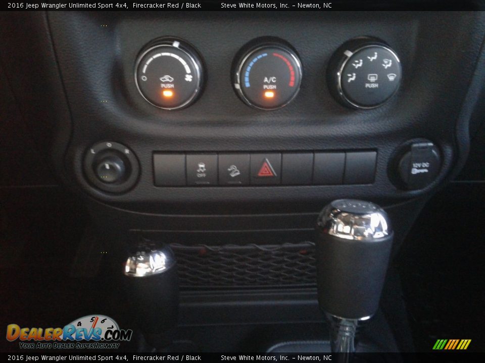 2016 Jeep Wrangler Unlimited Sport 4x4 Firecracker Red / Black Photo #22