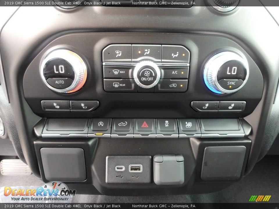2019 GMC Sierra 1500 SLE Double Cab 4WD Onyx Black / Jet Black Photo #18