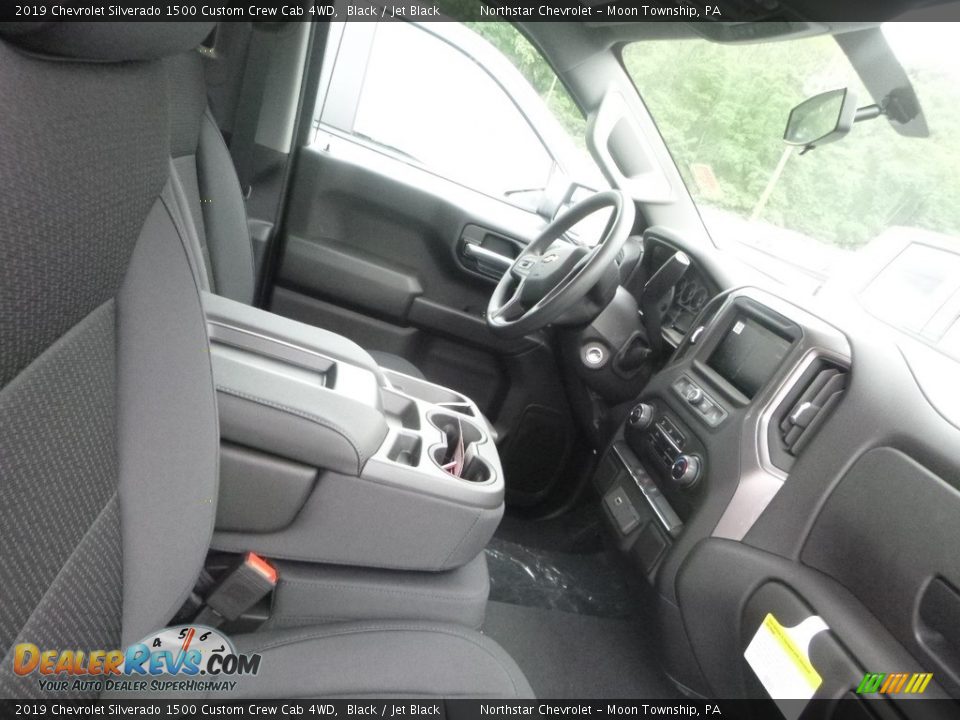 2019 Chevrolet Silverado 1500 Custom Crew Cab 4WD Black / Jet Black Photo #4