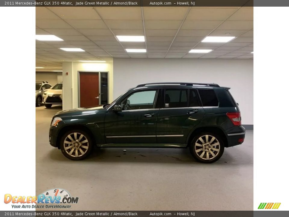 2011 Mercedes-Benz GLK 350 4Matic Jade Green Metallic / Almond/Black Photo #2