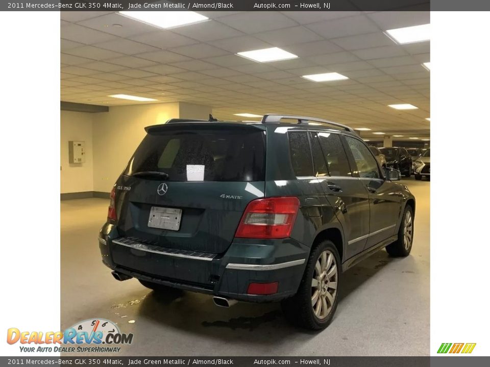 2011 Mercedes-Benz GLK 350 4Matic Jade Green Metallic / Almond/Black Photo #5