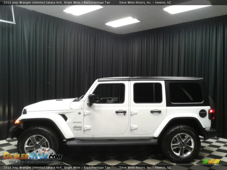 2019 Jeep Wrangler Unlimited Sahara 4x4 Bright White / Black/Heritage Tan Photo #1