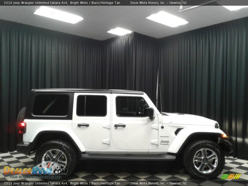 2019 Jeep Wrangler Unlimited Sahara 4x4 Bright White / Black/Heritage Tan Photo #5