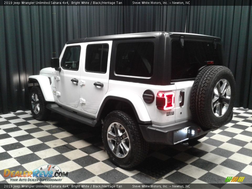 2019 Jeep Wrangler Unlimited Sahara 4x4 Bright White / Black/Heritage Tan Photo #8