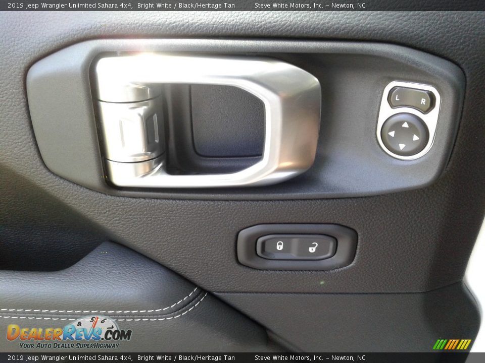2019 Jeep Wrangler Unlimited Sahara 4x4 Bright White / Black/Heritage Tan Photo #9