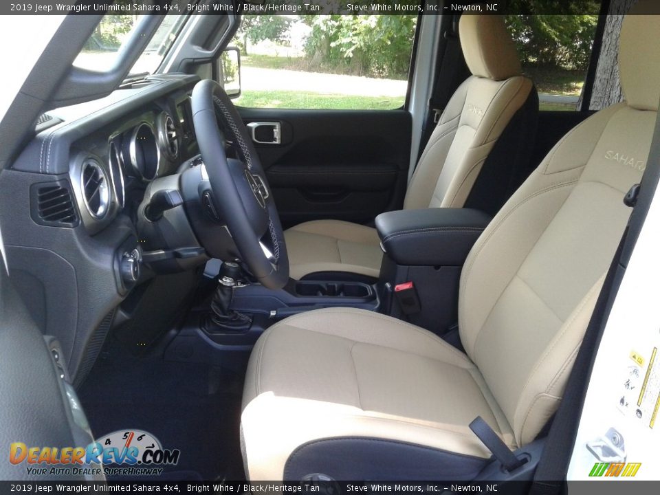 2019 Jeep Wrangler Unlimited Sahara 4x4 Bright White / Black/Heritage Tan Photo #10