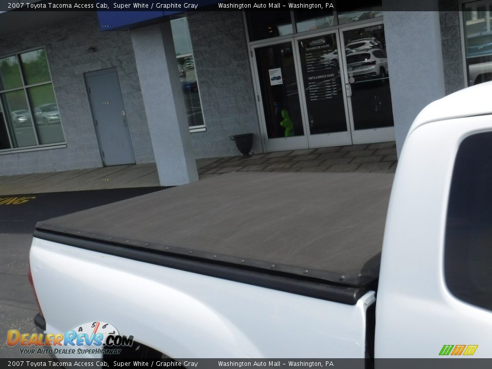 2007 Toyota Tacoma Access Cab Super White / Graphite Gray Photo #4