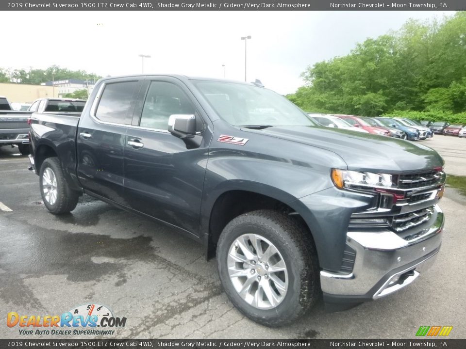 Front 3/4 View of 2019 Chevrolet Silverado 1500 LTZ Crew Cab 4WD Photo #8