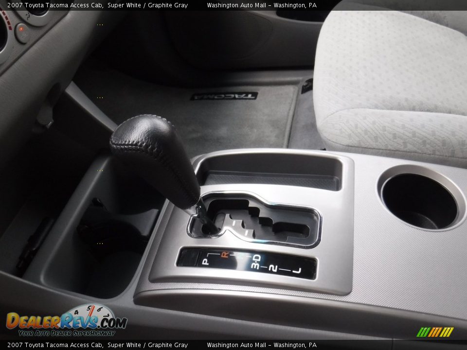 2007 Toyota Tacoma Access Cab Super White / Graphite Gray Photo #18
