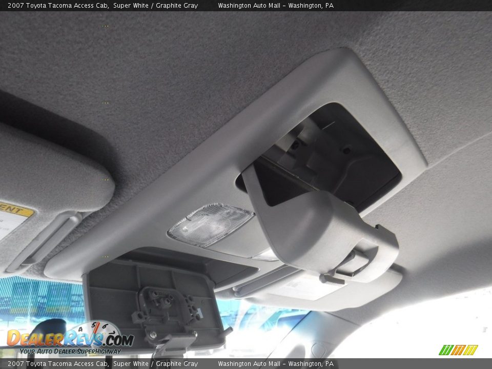 2007 Toyota Tacoma Access Cab Super White / Graphite Gray Photo #22