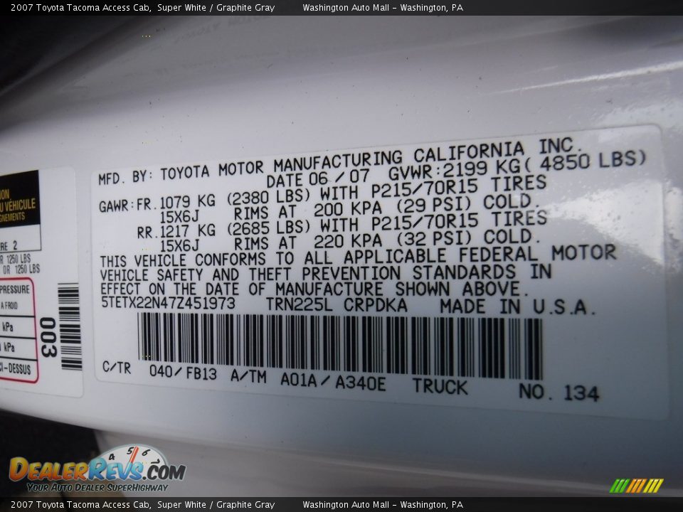 2007 Toyota Tacoma Access Cab Super White / Graphite Gray Photo #25