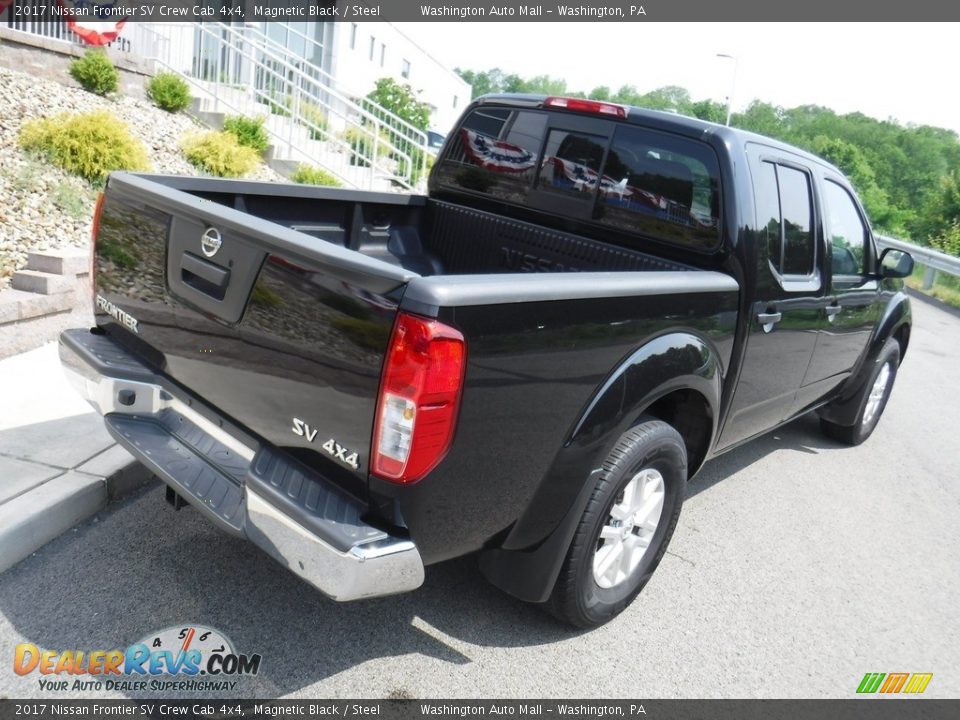 2017 Nissan Frontier SV Crew Cab 4x4 Magnetic Black / Steel Photo #9