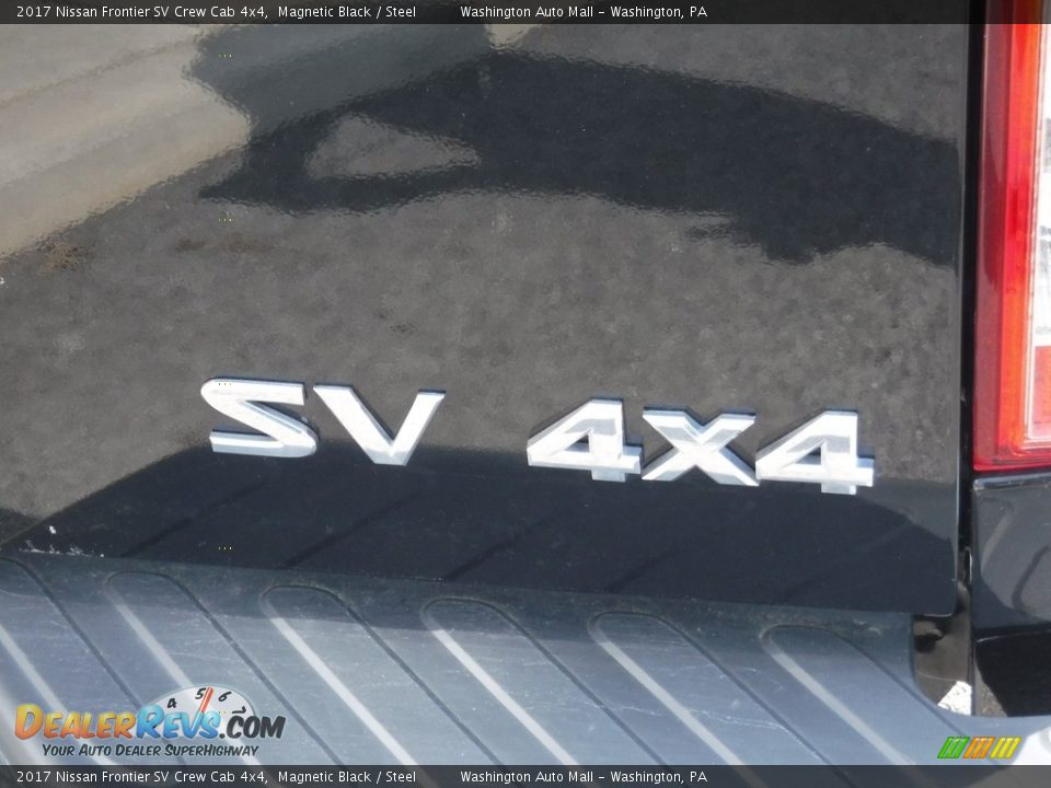 2017 Nissan Frontier SV Crew Cab 4x4 Magnetic Black / Steel Photo #10