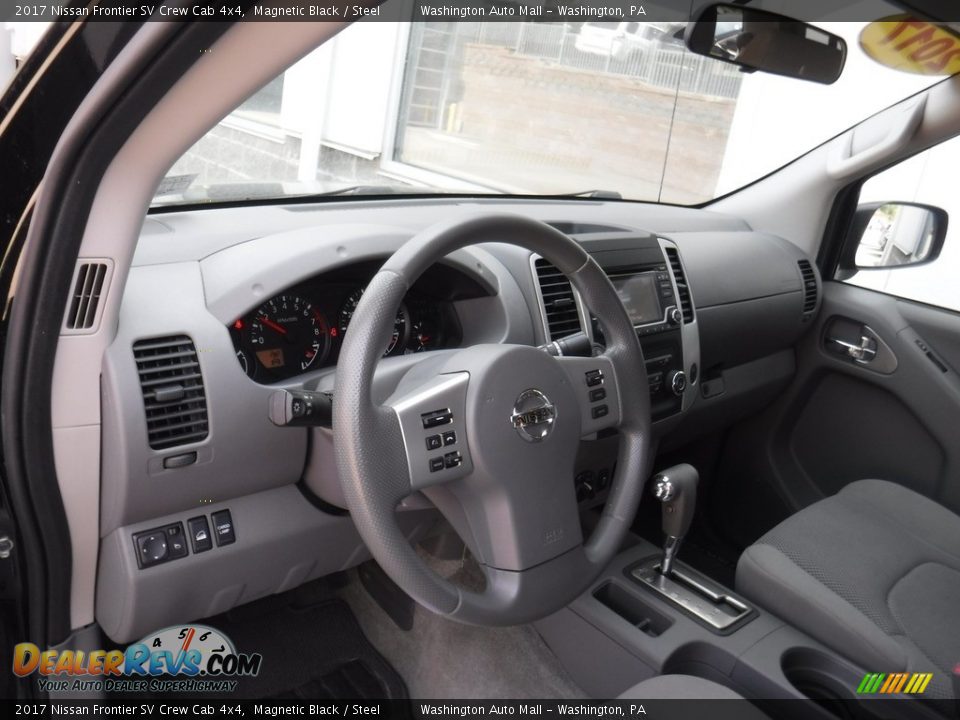 2017 Nissan Frontier SV Crew Cab 4x4 Magnetic Black / Steel Photo #12
