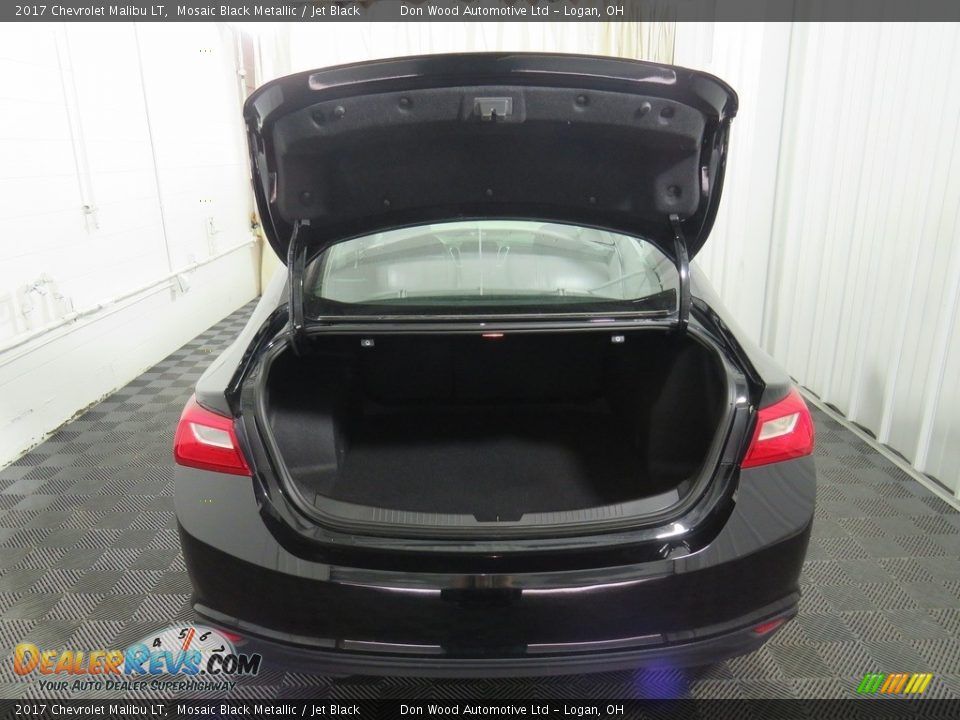 2017 Chevrolet Malibu LT Mosaic Black Metallic / Jet Black Photo #13