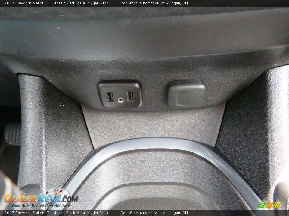 2017 Chevrolet Malibu LT Mosaic Black Metallic / Jet Black Photo #27
