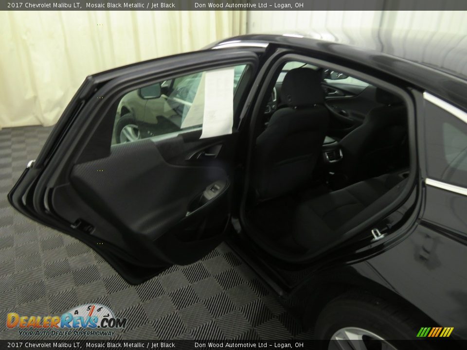 2017 Chevrolet Malibu LT Mosaic Black Metallic / Jet Black Photo #32